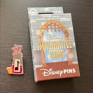 Disney Imaginative Icons Pin Yzma with Vial Emperor’s New Groove